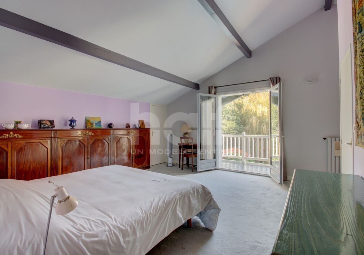 Arcangues, proche Golf, maison avec parc et piscine