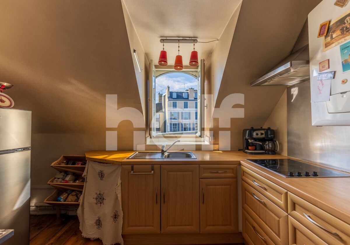 Pau, quartier du Château, appartement en dernier étage vue dégagée