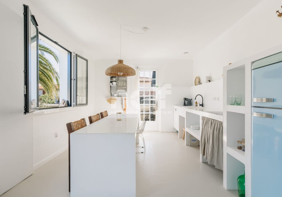 Boucau, maison à l'ambiance méditérranéenne avec appartement indépendant.