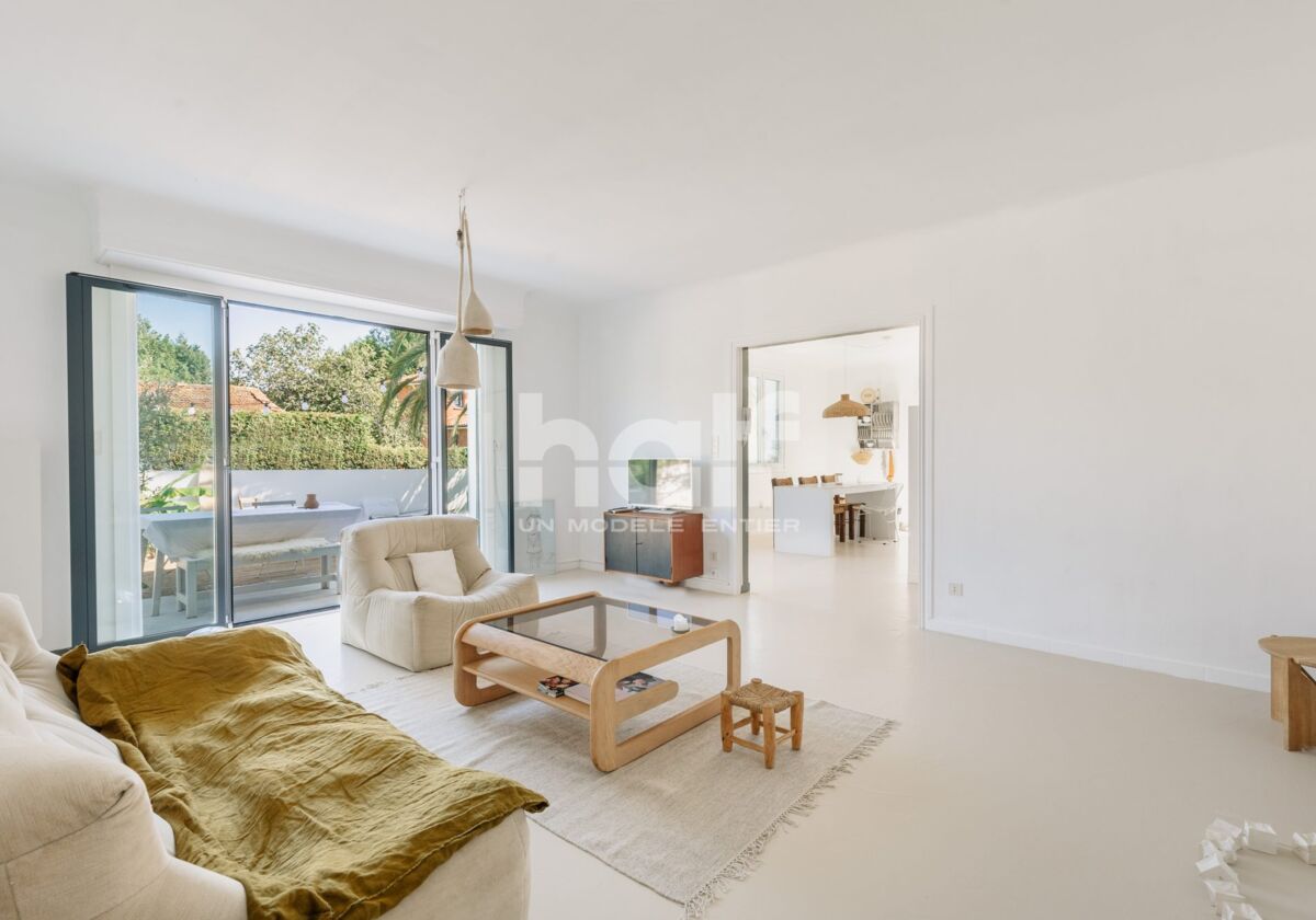 Boucau, maison à l'ambiance méditérranéenne avec appartement indépendant.